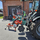 Der Seitengrubber Radius SL Plus mit Aktivstriegel von Clemens ist bereits im Weinberg von Herrn Marcin Giedz im Einsatz