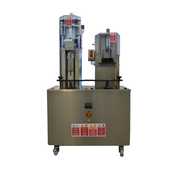 Semi-automatic monoblock for corking sparkling wines, ciders and beers with a station for tying wire baskets, Caveablock 500